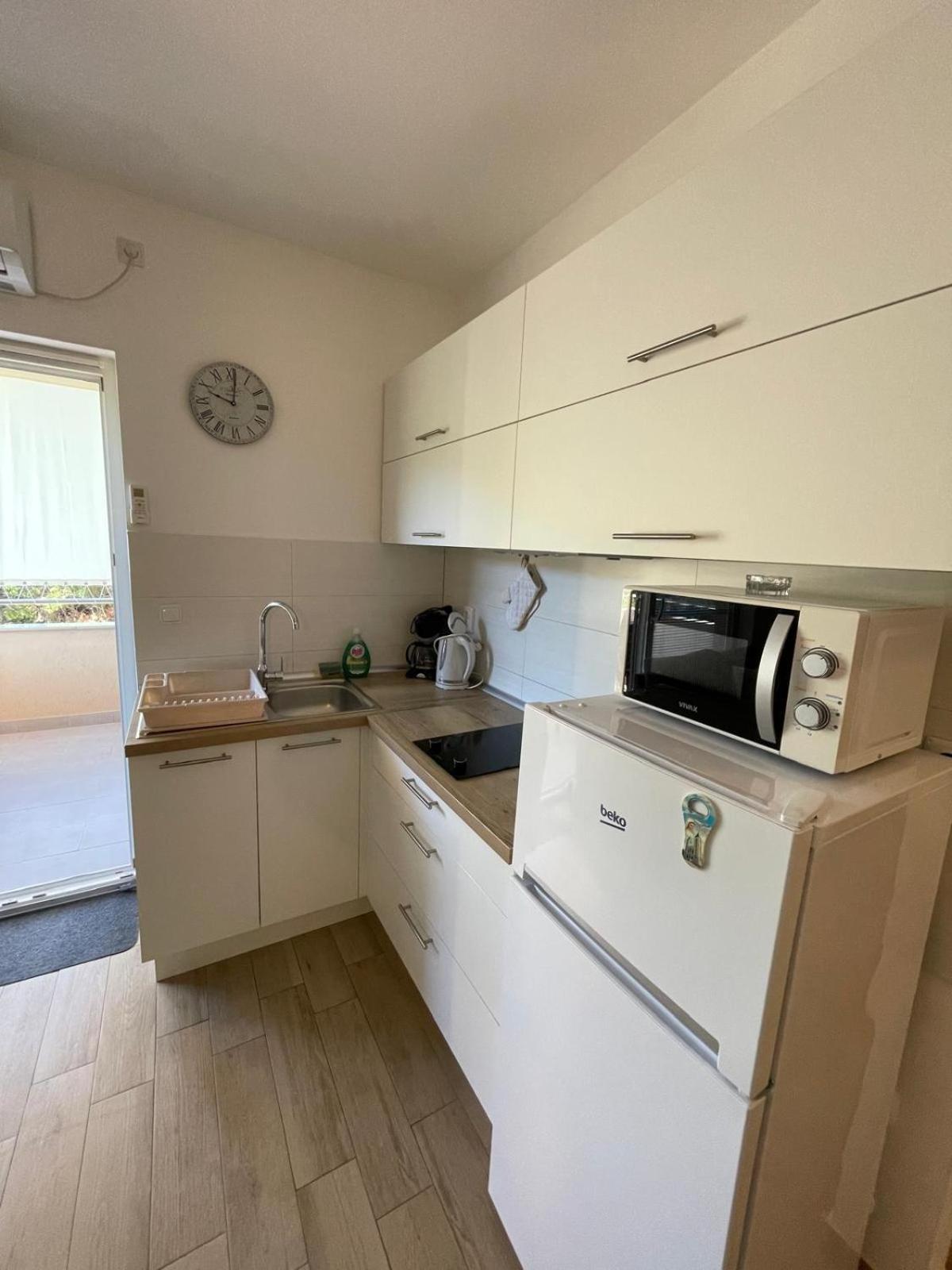 Apartments Nada Betina  Luaran gambar